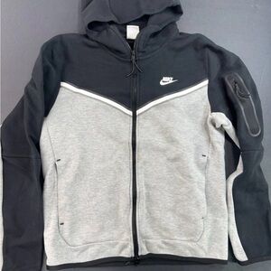 Nike Men's Performance Jacket in Black and Gray